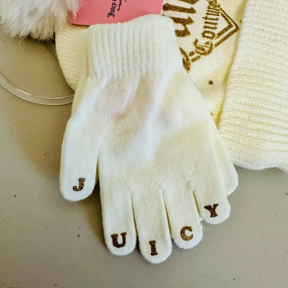 JUICY COUTURE KIDS 3-PIECE KNIT METALLIC HEARTS SCARF BEANIE AND GLOVES GIFT SET